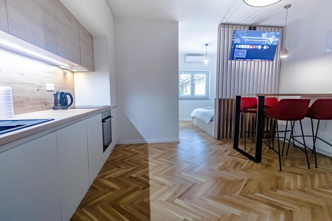 Appartement Tkalcha Studio Deluxe à Zagreb Extérieur photo